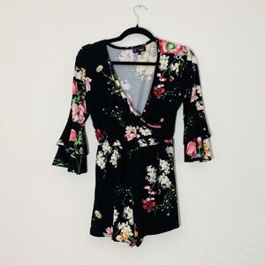 B Famous Romper Women M Black‎ Floral Wrap Front Flare Sleeve Boho Vacation